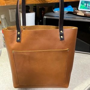 New Portland Leather Tote and organizer insert included